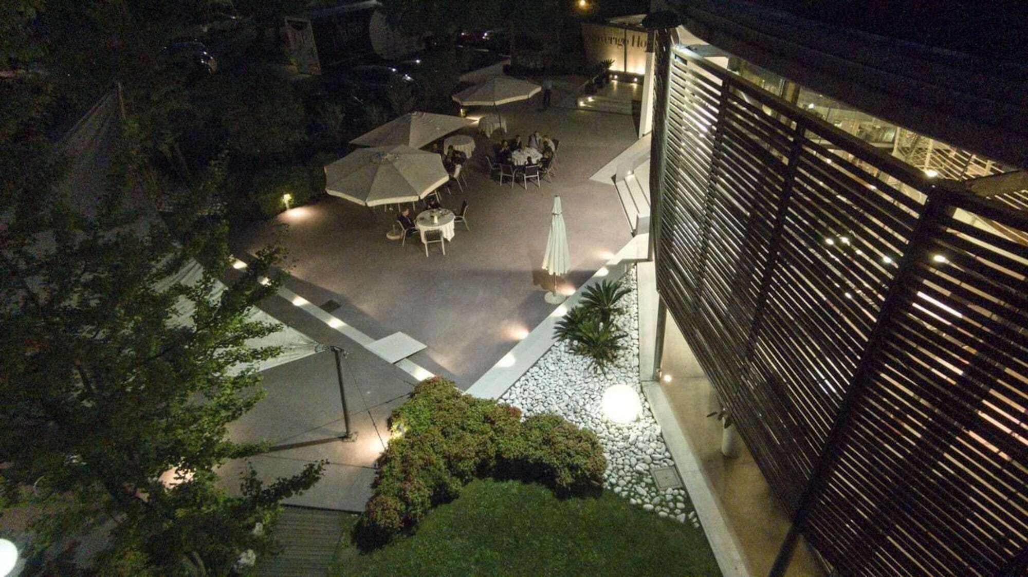 Inverigo Hotel Exterior foto
